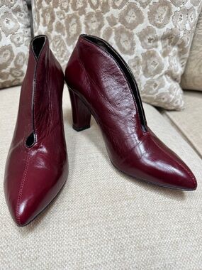 Tracy Porter | Heels | Deep Red | All Leather | 8
